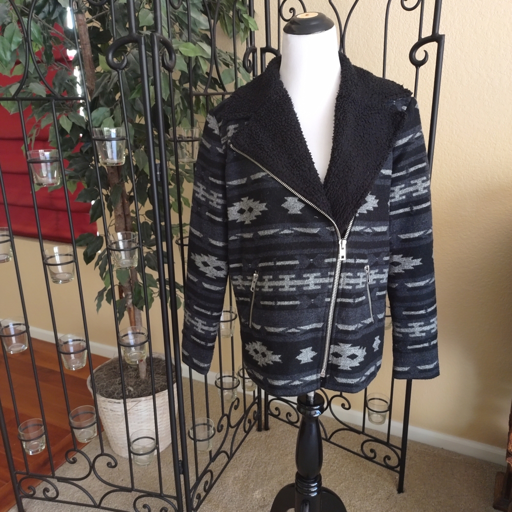 Forever 21 Black Jacket with Cozy Collar